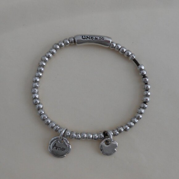 Uno de 50 stretch bracelet with charms 7" - Picture 1 of 4